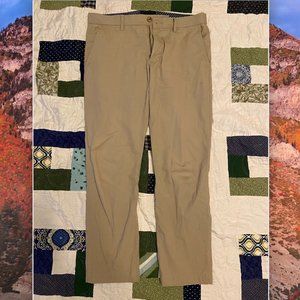 32X32 Banana Republic Aiden Chino Lightly Worn